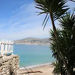 Hotel Ocean & Fron Agency